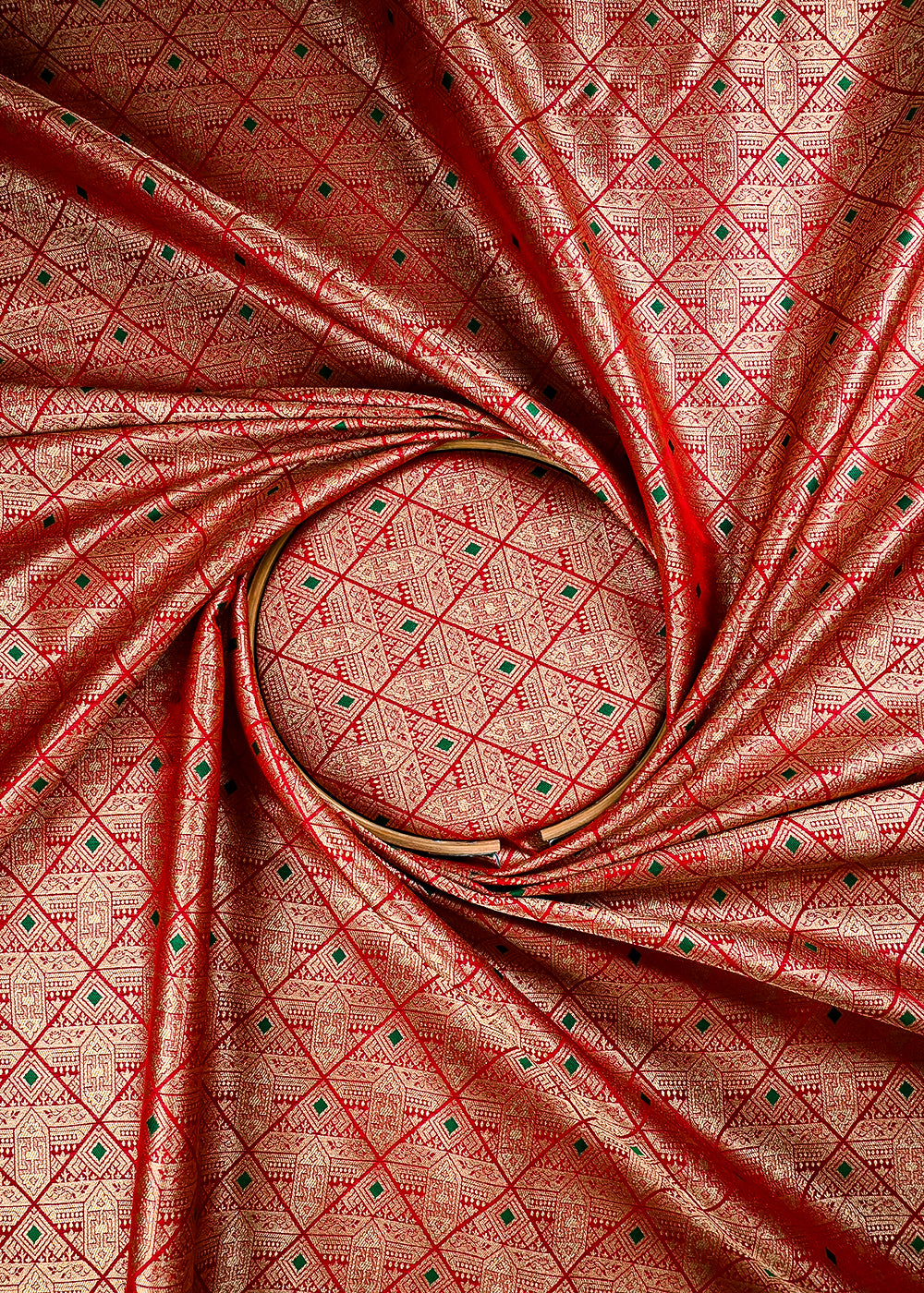 Maroon Banarasi Brocade Fabric With All Over Thread And Zari Handloom 25873