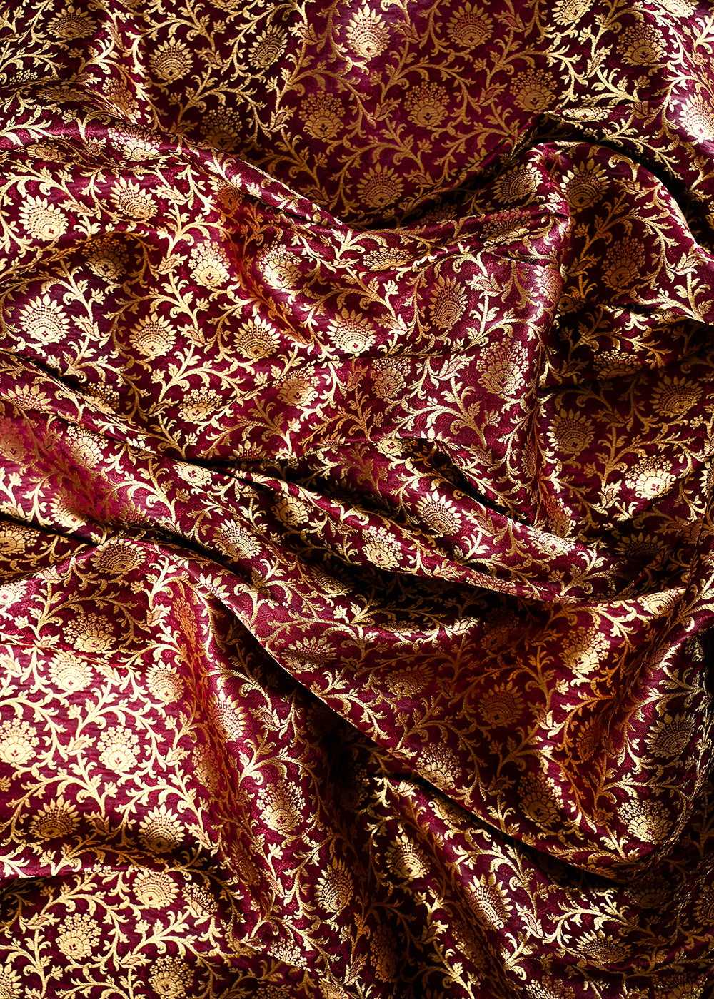 Wine Banarasi Brocade Fabric With All Over Thread And Zari Handloom 25998
