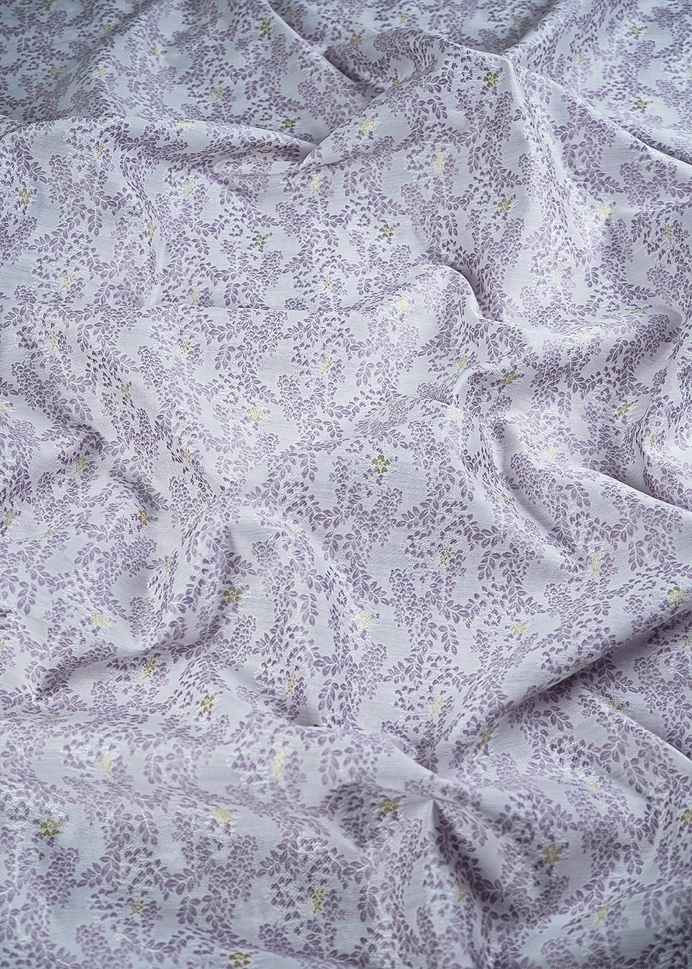 White Cotton Silk Fabric With All Over Light Purple Thread And Zari Handloom 26487