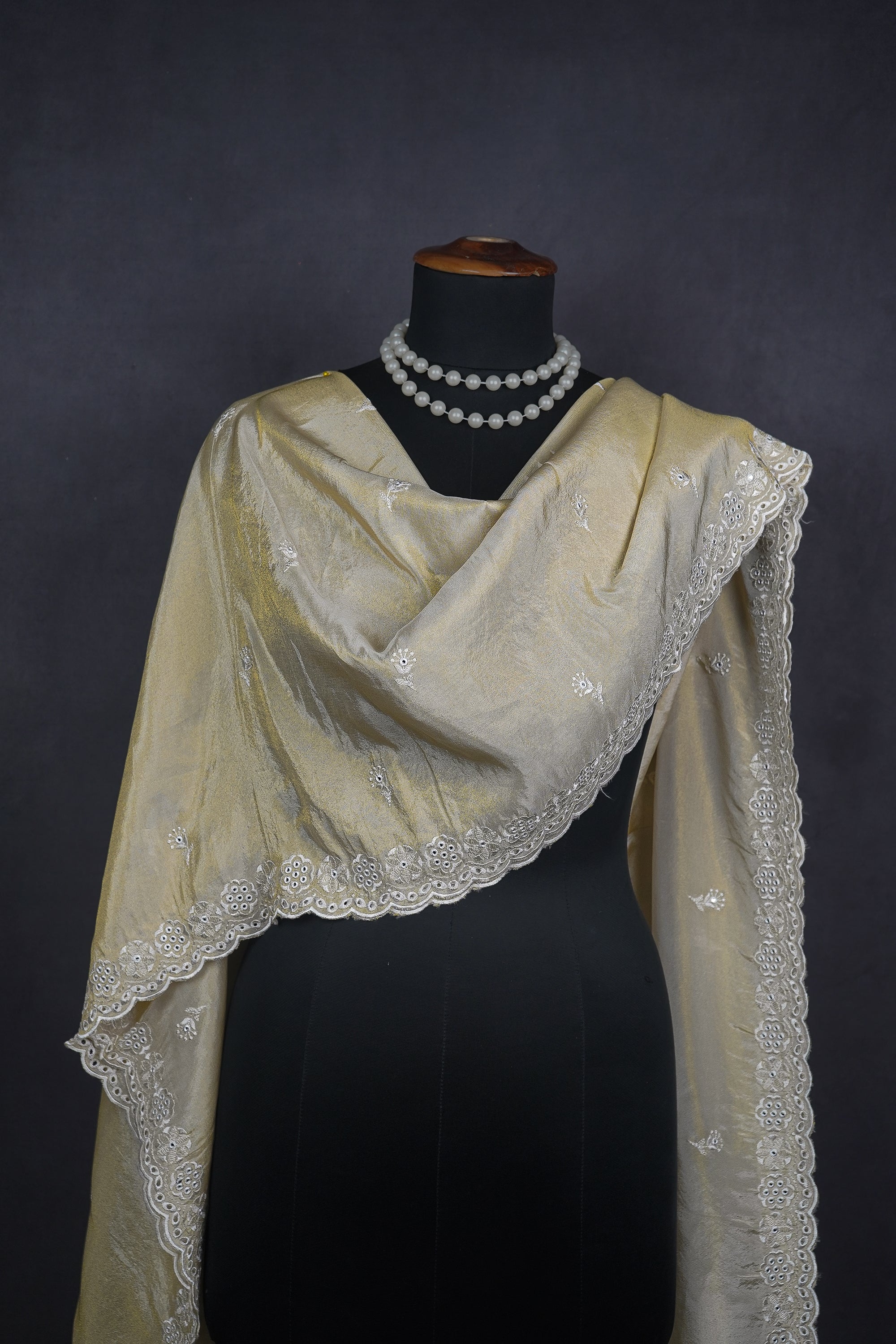 white-tissue-dupatta-with-all-over-thread-and-faux-mirror-work-with-scalloped-borders-9198-real-view