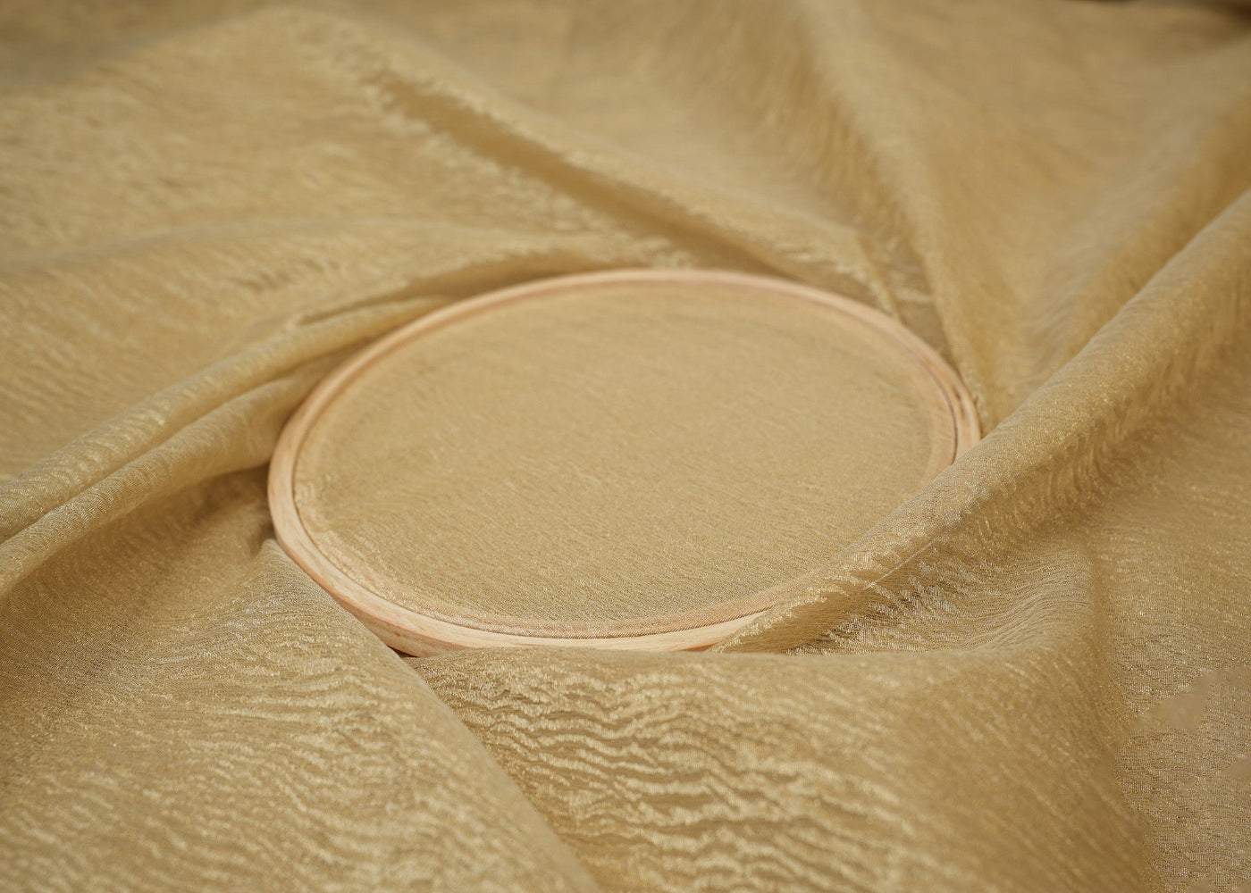 Champagne crushed tissue with silver shimmer - Paras Gallery Fabrics