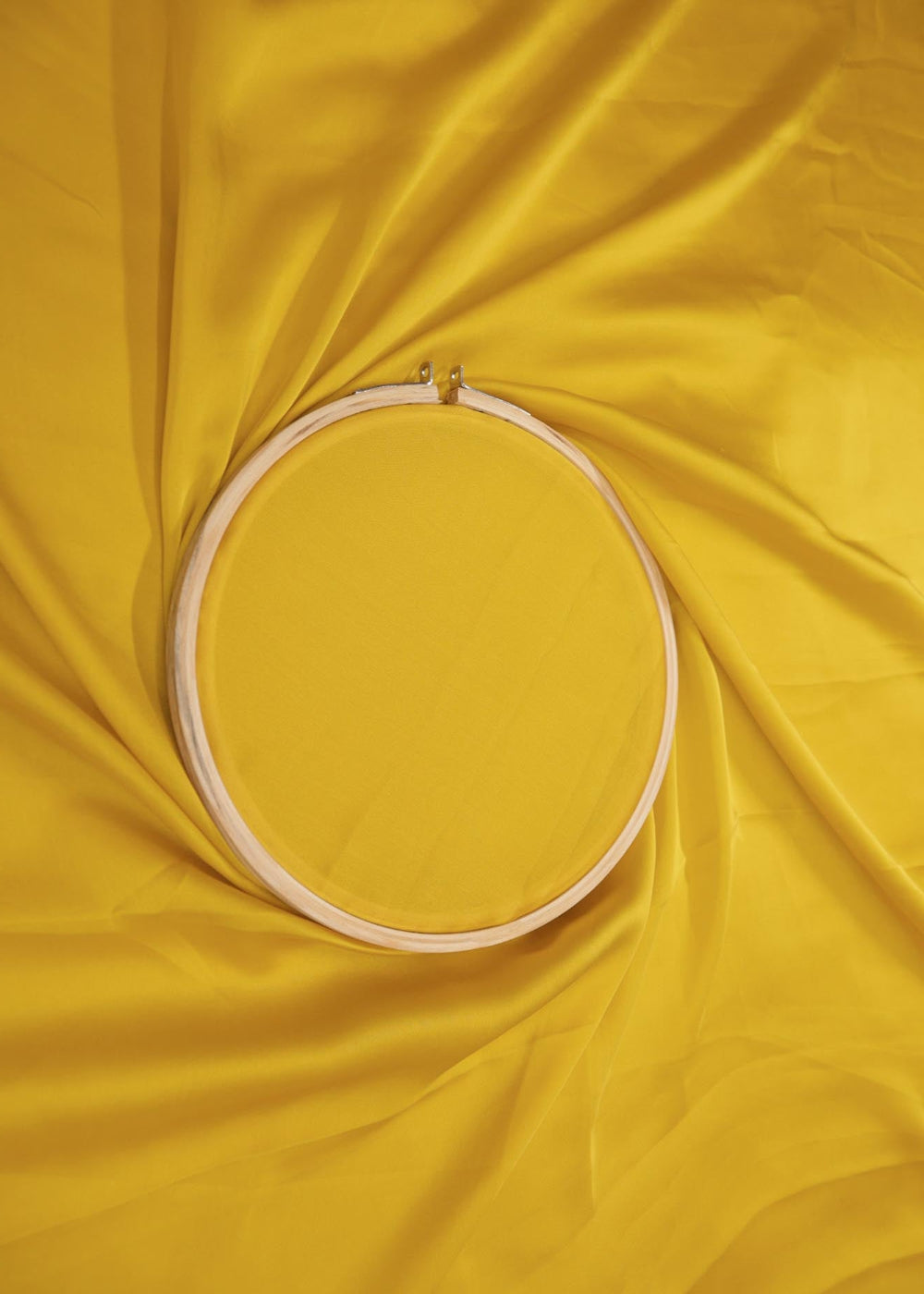 Lemon-yellow-coloured-georgette-satin-fabric-9294(8)