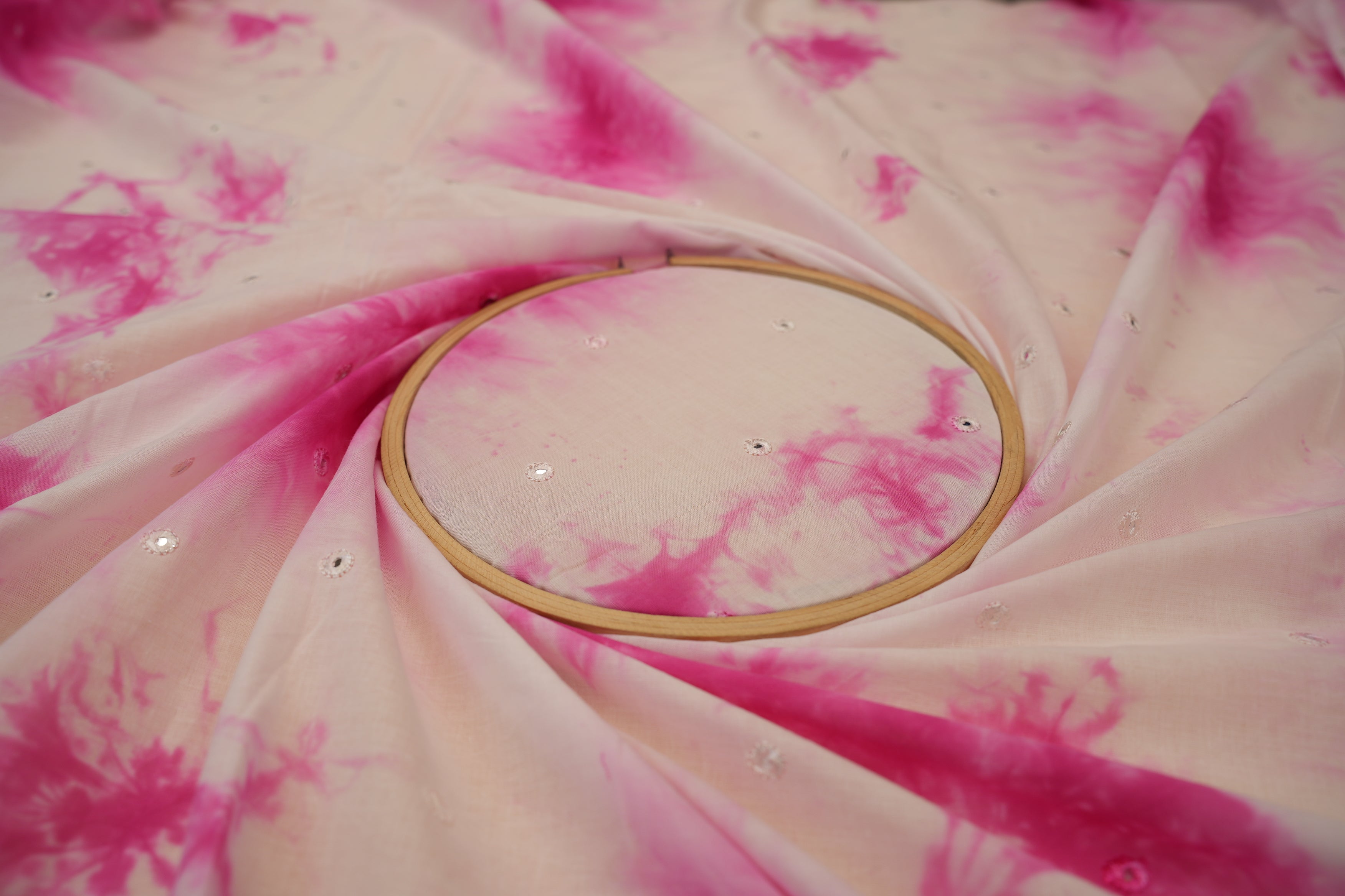 Pink colour cotton mirror with Tie dye pattern embroidery