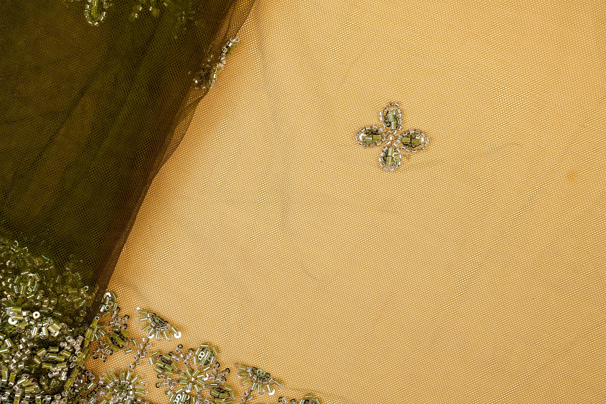 Mehendi Net with Floral Embroidery, Katdana, and Sequins Elegance